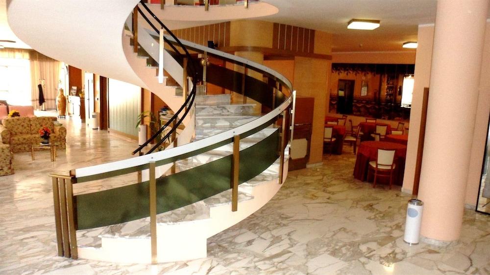 Hotel Reali Chianciano Terme Dış mekan fotoğraf