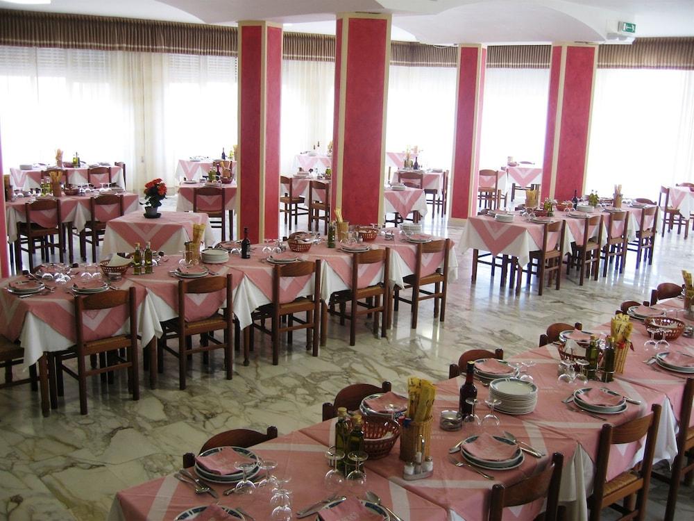 Hotel Reali Chianciano Terme Dış mekan fotoğraf