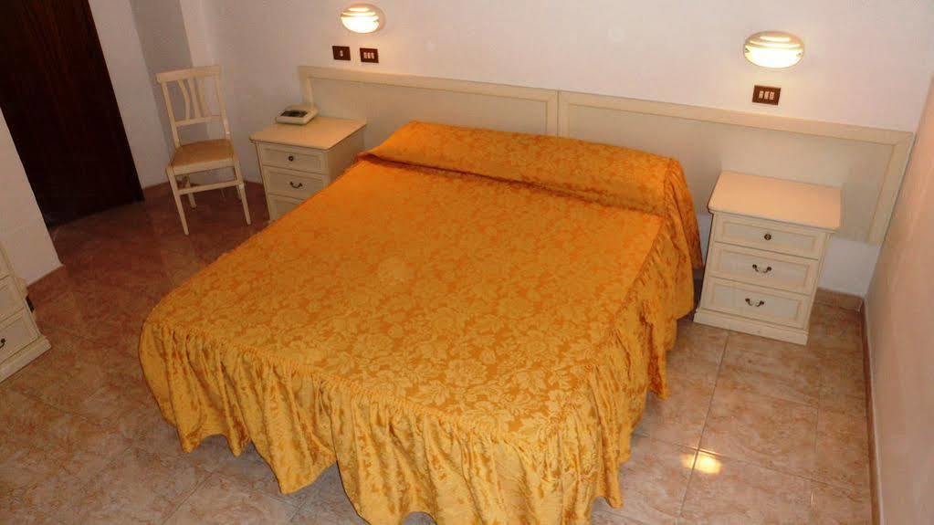 Hotel Reali Chianciano Terme Dış mekan fotoğraf